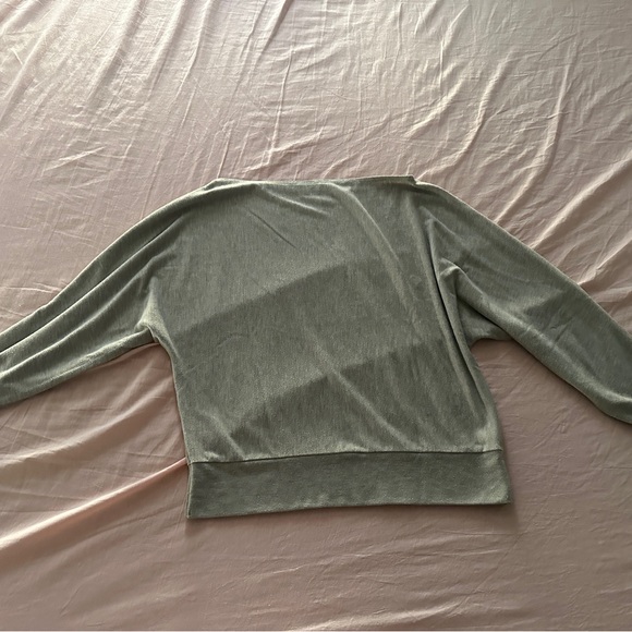 Stylish Abercrombie & Fitch Tan Long Sleeve Top - Picture 4 of 4